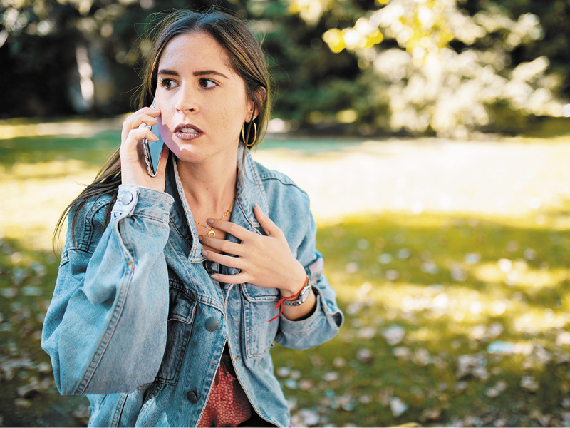 Passar muitas horas em frente ao celular também gera ansiedade 